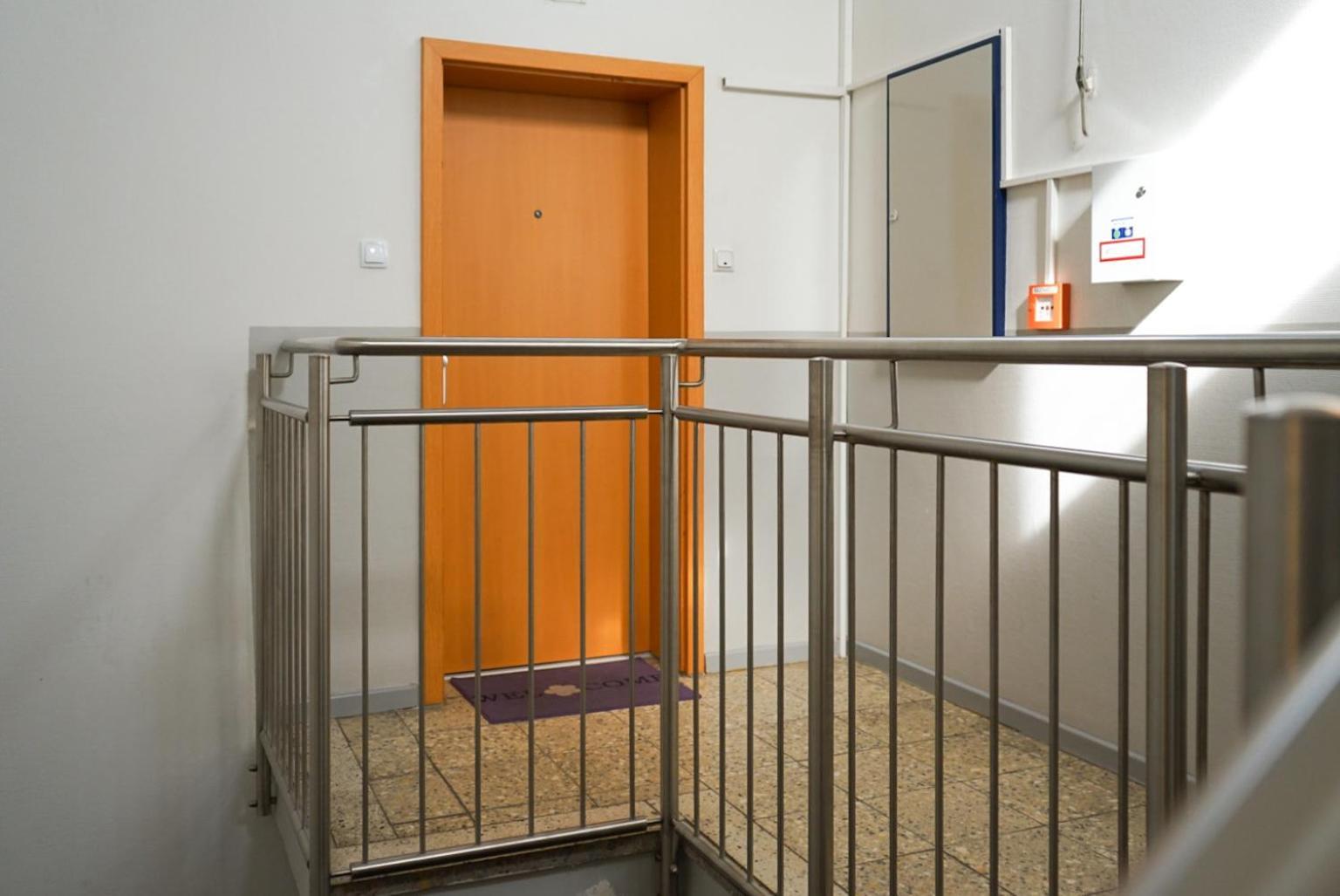 Moeblierte 3-Zimmer-Wohnung Nahe Duesseldorf In Duisburg-Sued Экстерьер фото